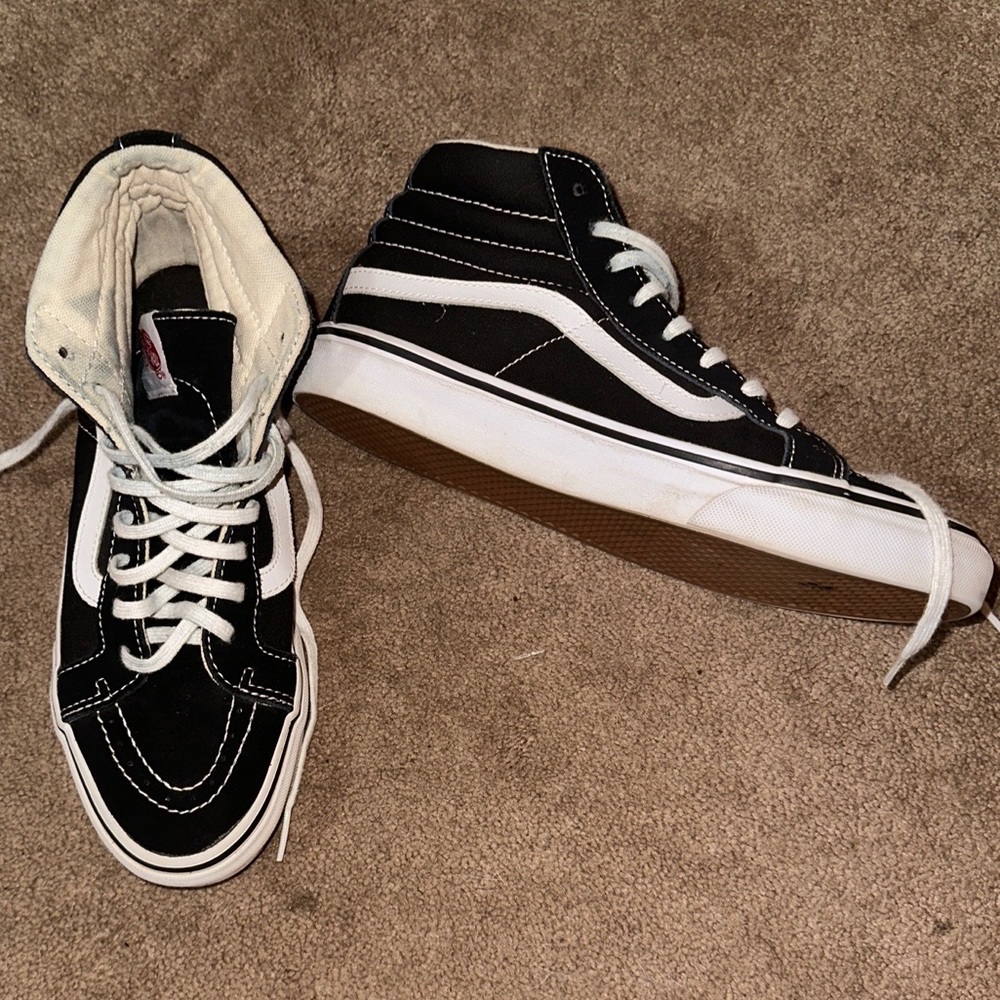 Black and white vans hi-top